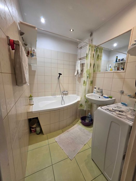Sprzedam 3 pokojowe mieszkanie w centrum Łodzi