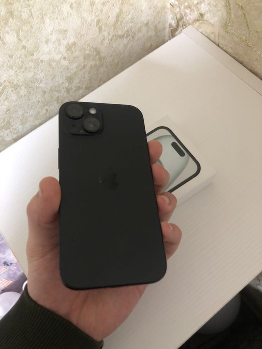 Продам Айфон 15 256гб