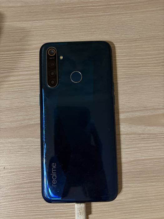 Realme 5 Pro 128GB (Crystal Green) + Чохол — гарний стан,
