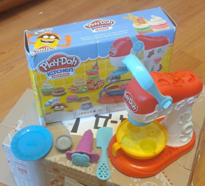Набір play doh kitchen, міксер для цукерок