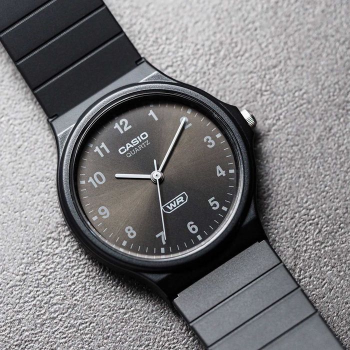 Relógio Casio MQ-24B-1B analógico