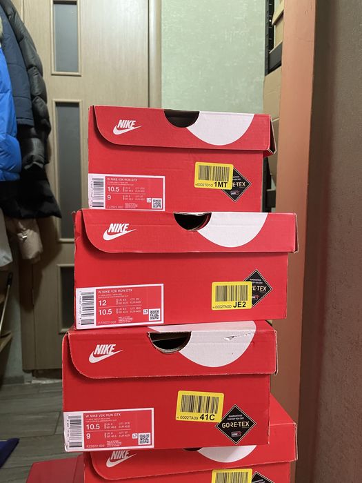 Мужские кроссовки Nike V2k Run GTX 42,5/43/44/44,5