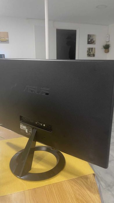 Monitor ASUS 23"— Usado