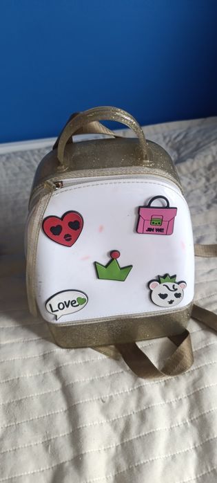 Malas, carteiras de menina