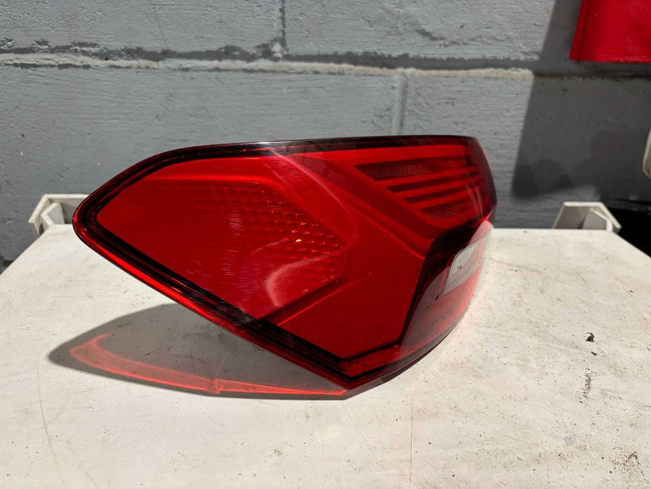 A3 8y 5d lampa lewy tył 8y0.945.069