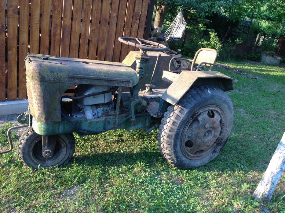 Трактор для творчості