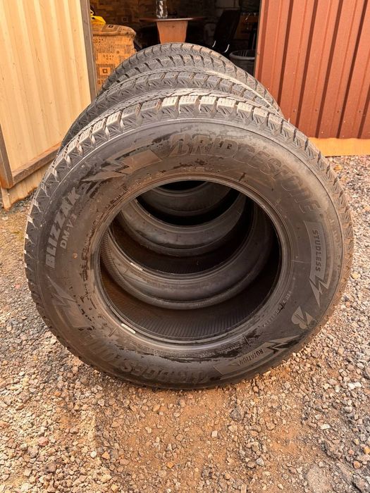 Шини Bridgestone Blizzak DM-V3 265/65 R17