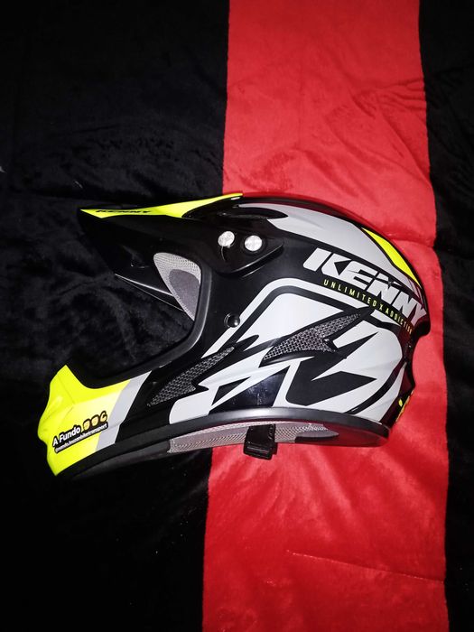 Capacete downhill Kenny black neon yellow 2021