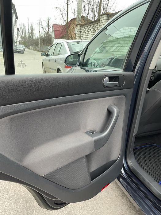 Продам Авто Volkswagen Golf 5 Plus