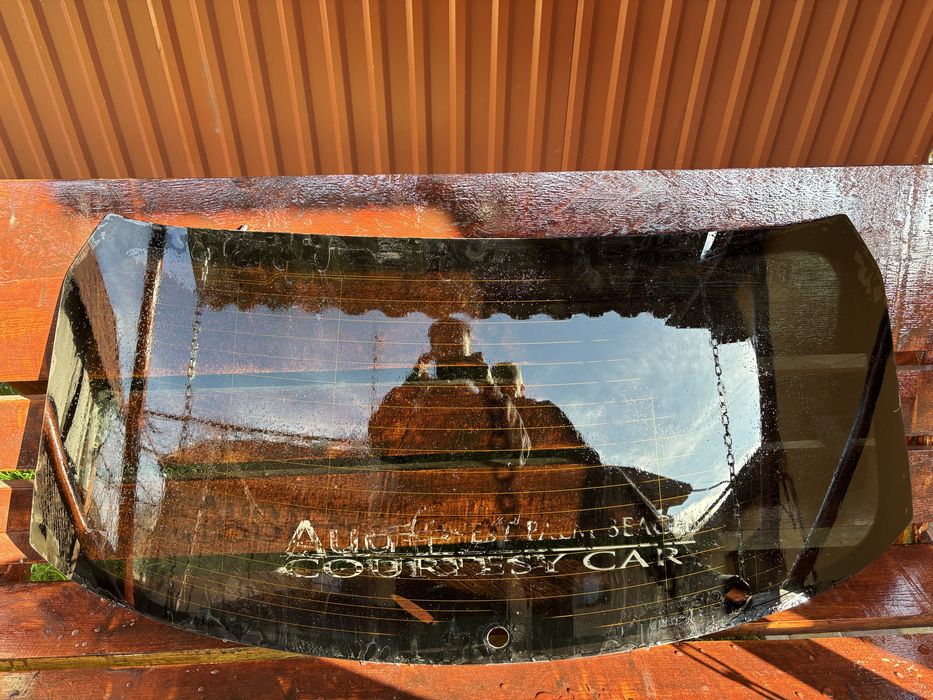 83A845501ANVB Скло заднє Q3 F3 2019-2024