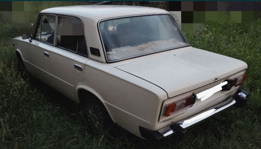 Автомобіль ВАЗ 2106