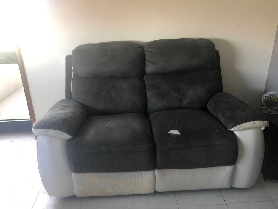 Sofá, grátis a quem vier buscar