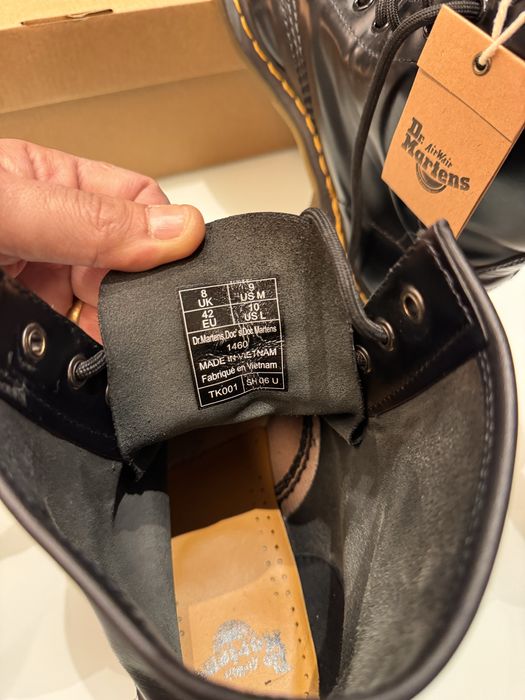 Dr. Martens (botas originais biqueira de aço)