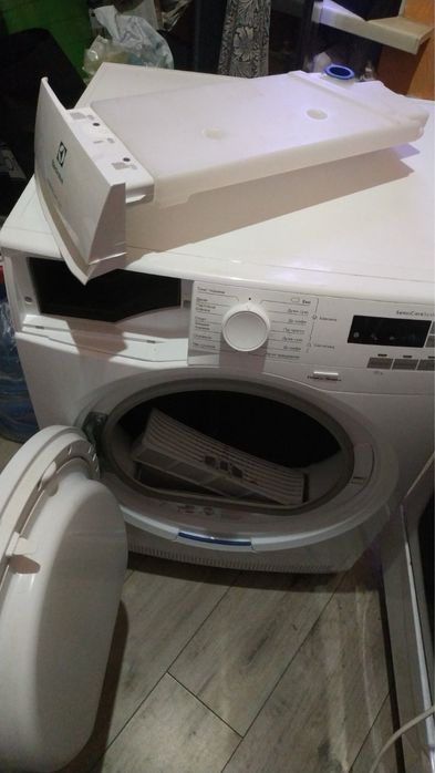 Сушарка Сушильная машина Electrolux EW6C527PU