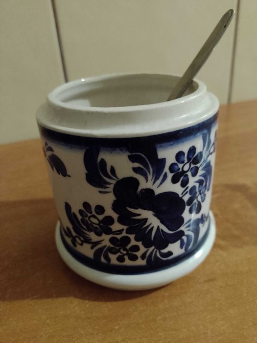 cukiernica z porcelany