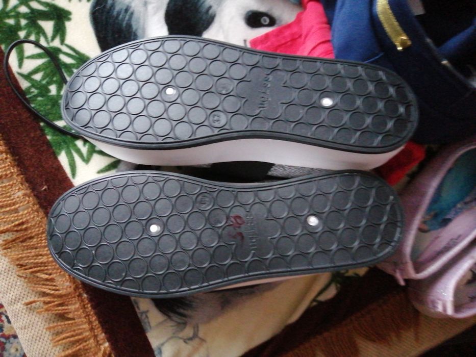 Tenisówki na koturnie roz 37 dł wk 23 cm