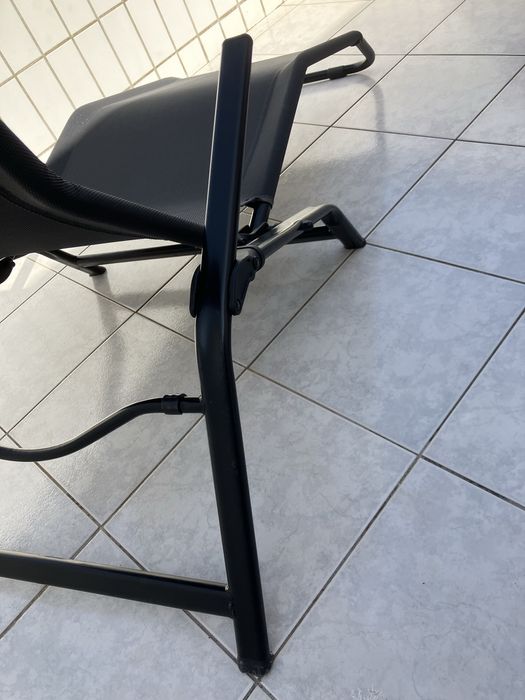 Espreguiçadeira metal em textileno preto/ dobrável