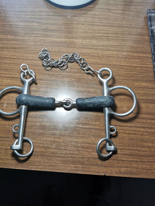 Embucadura para cavalo novo