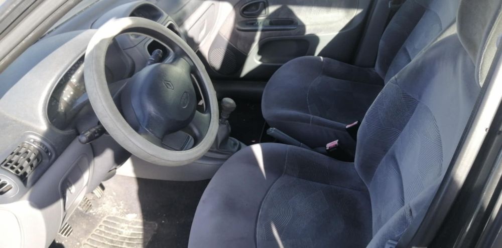 Renault Clio II 1.2 Gasolina — photo 4