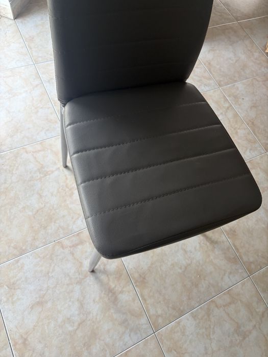 4 Cadeiras de Sala