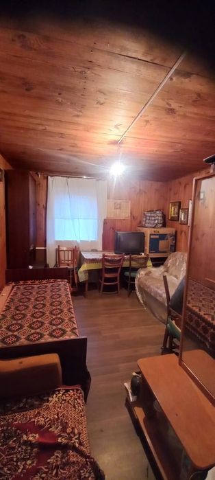 Дача з будиночком (на ветерані)