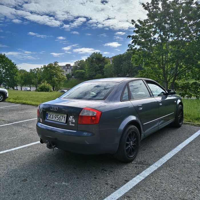 Audi A4B6 1.6 benzyna