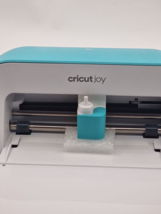 Різак Cricut Joy JCTR101, компактний плотер (2457)
