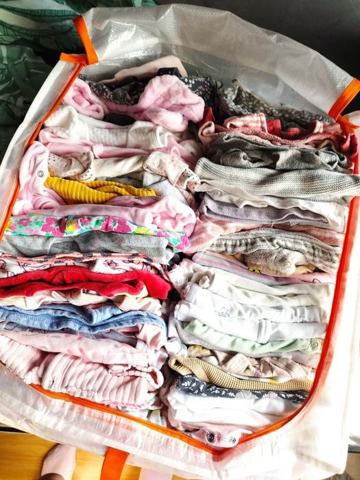 Ubranka dla dziewczynki 50, reszta 56-62, body, pajace, sukienki, bluz