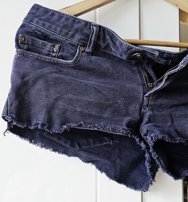 Granatowe krótkie jeansowe spodenki, Pull & Bear, rozm 36