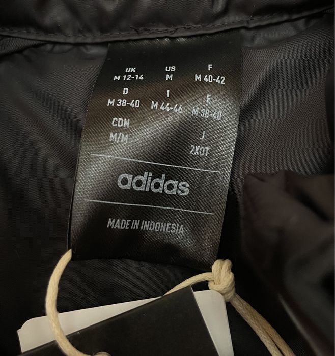 Нова жіноча куртка Adidas, оригінал (M)