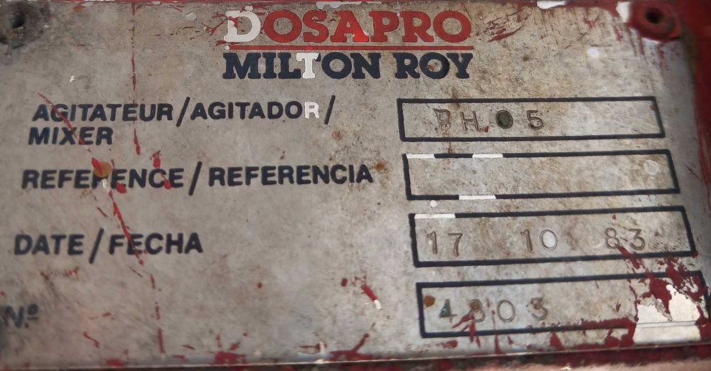 Reservatório de inox com misturador #1021