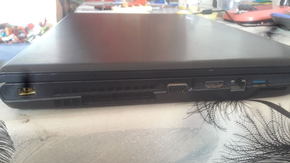 Ноутбук Lenovo G700