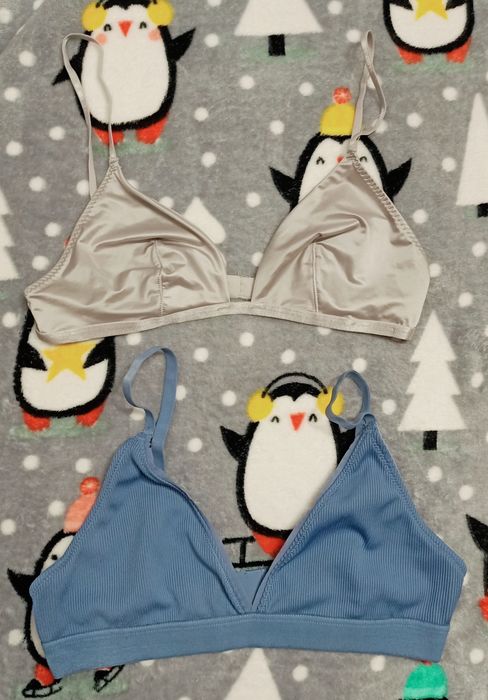 Zestaw miękkich staników, biustonoszy h&m weekday rozmiar S