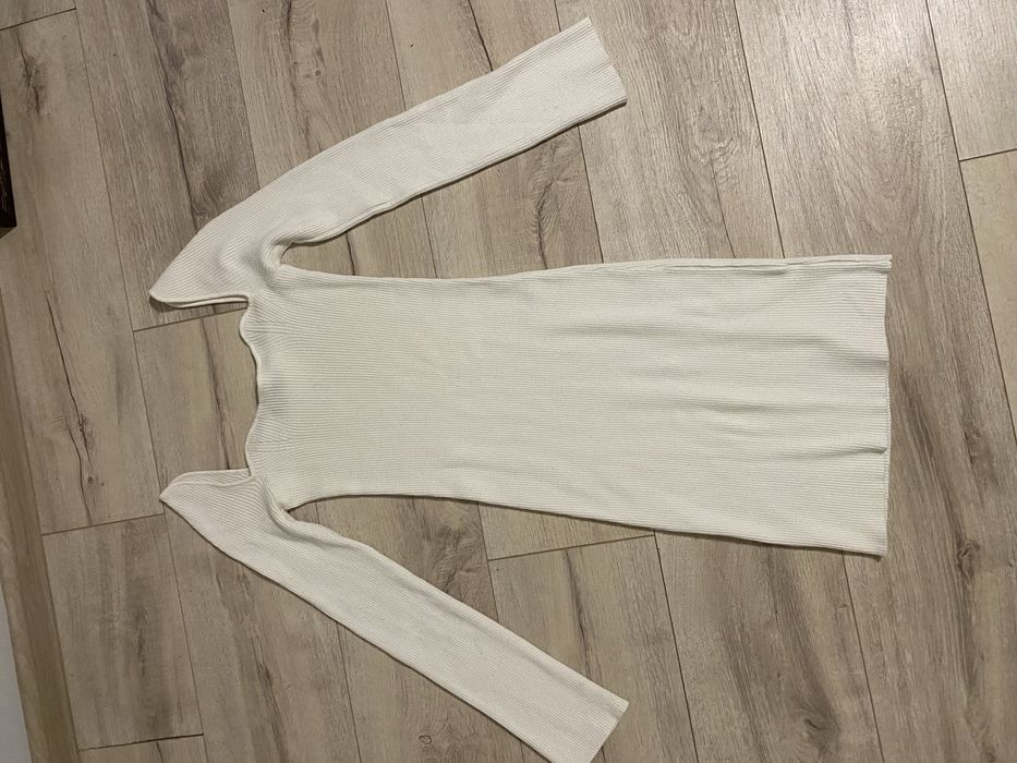 Жіноче плаття в рубчик