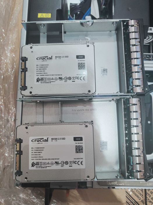 IBM System x3630 M4 2× Xeon E5-2407 96GB RAM 2×SSD 250GB