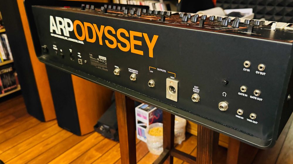KORG ARP Odyssey + Sequencer KORG SQ-1 – stan fabryczny, nieużywany | Analogowy syntezator duofoniczny