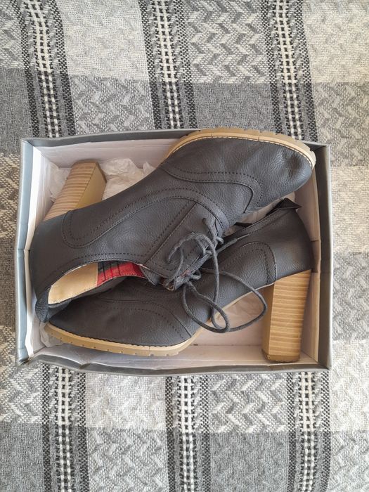 Buty damskie rozmiar 41