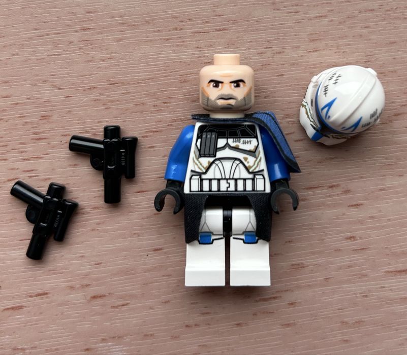 LEGO Minifigurka Kapitan Rex