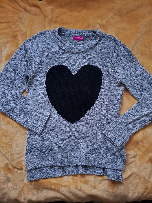 Sweterek z sercem M/L