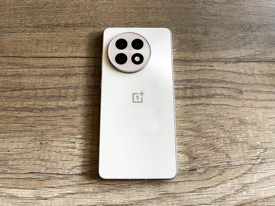 Vendo ou troco one plus 13 R 12/256 impecável