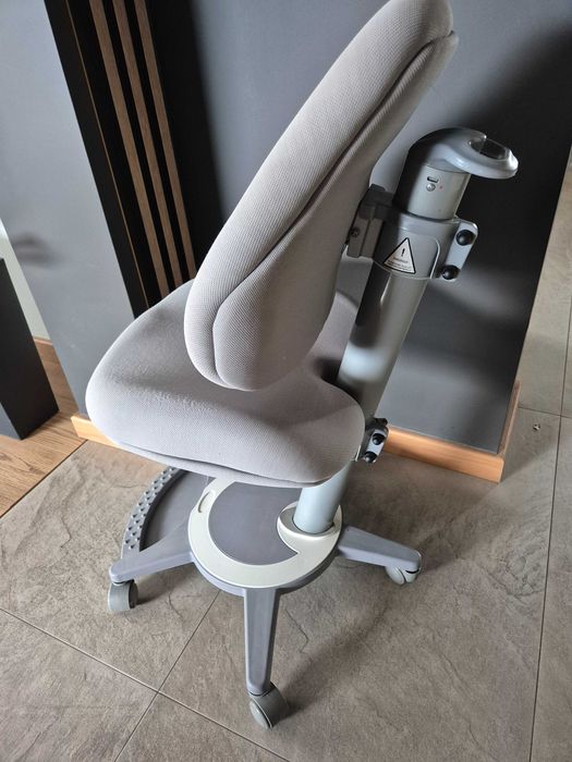 Krzesło ergonomiczne dla dziecka Fun Desk Bravo Grey
