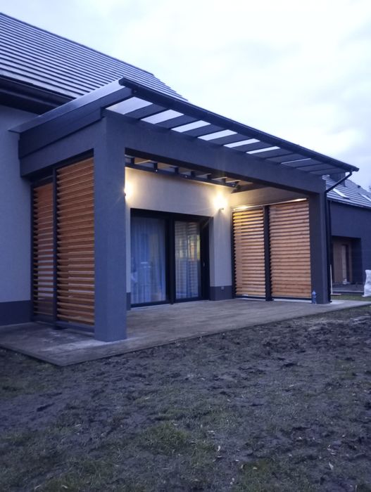 Zadaszenie tarasu z drewna • pergola • poliwęglan • blachodachówka