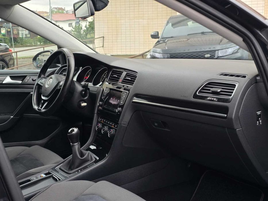 Volkswagen golf VII 1.6tdi 110cv "look gti"