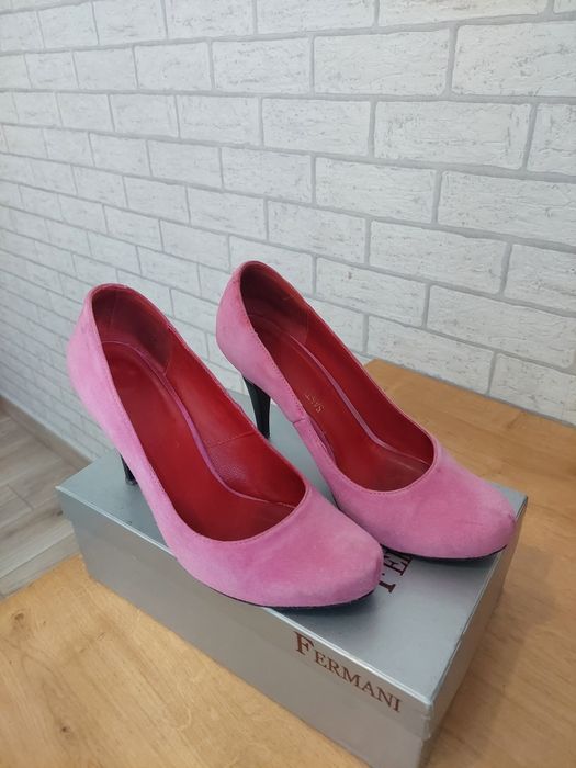 Szpilki różowe zamszowe skórzane