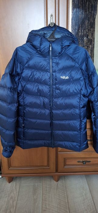 Жіноча куртка синього кольору