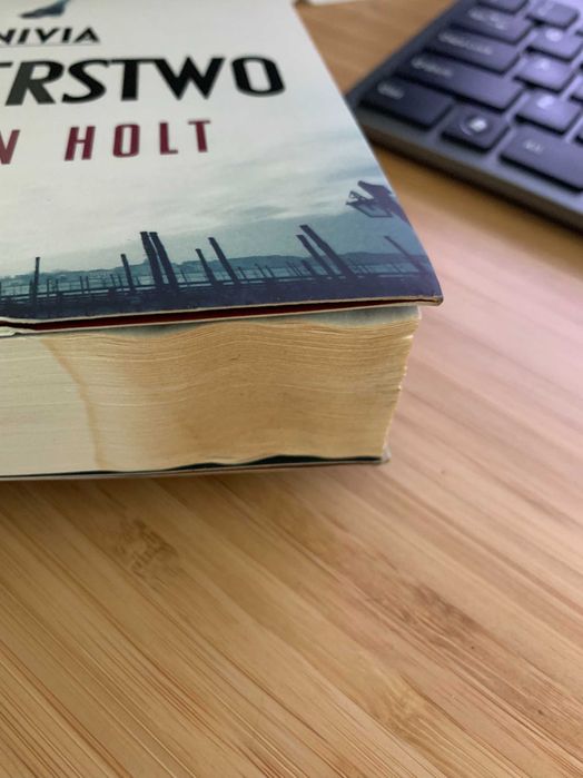 "Carnivia Bluźnierstwo" Jonathan Holt