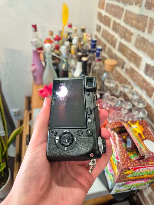 Sony NEX-6 czarny + 16-50 mm | stan bardzo dobry | niski przebieg | komplet