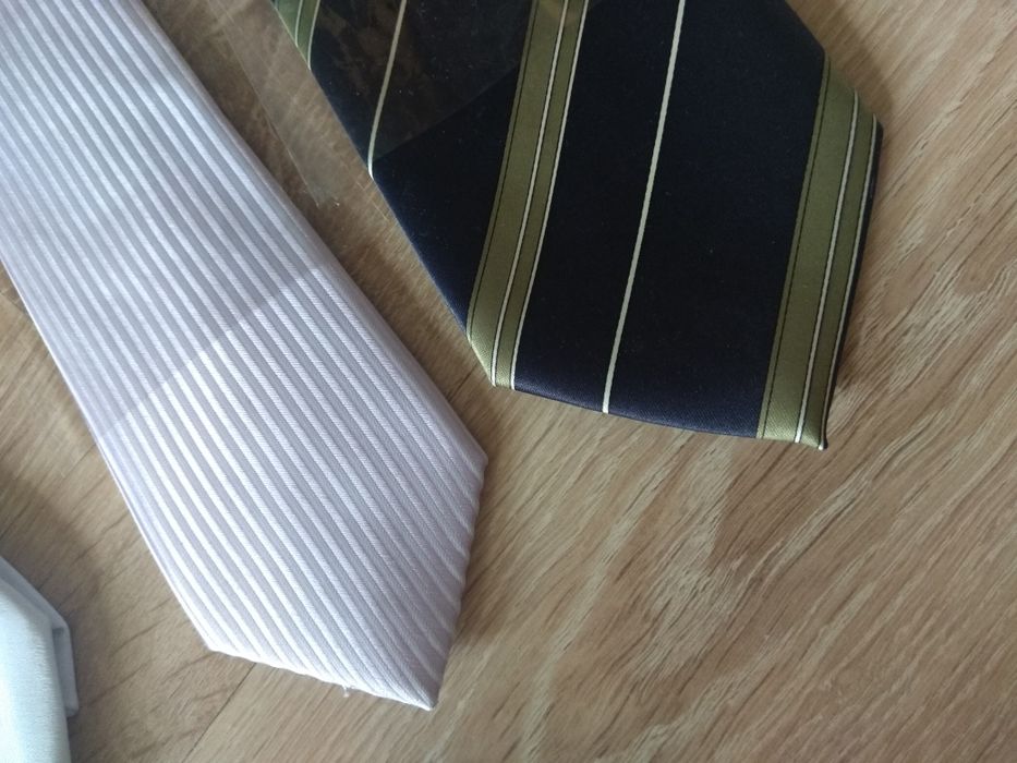 NOWE Krawaty Pięć Sztuk