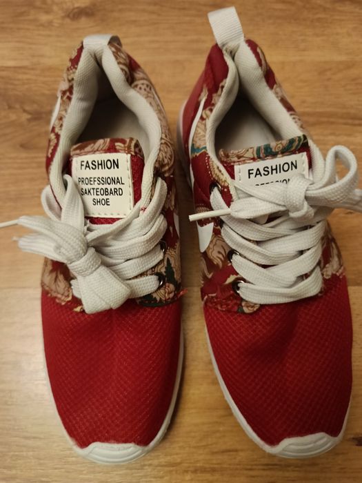 Buty sportowe 34