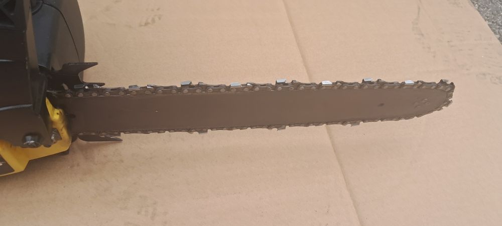 Motosserra mcculloch a trabalhar bem